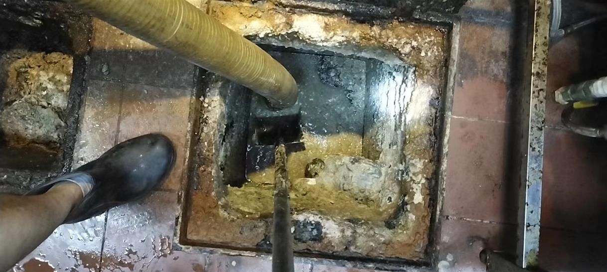 安泽污水池清理一般都有毒气，怎么预防中毒呢？